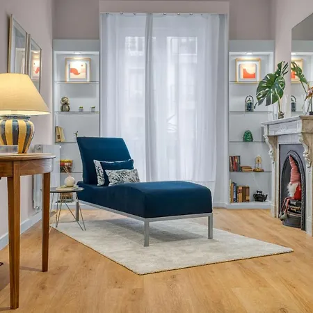 Always Easy I Bellas Artes * סן סבסטיאן