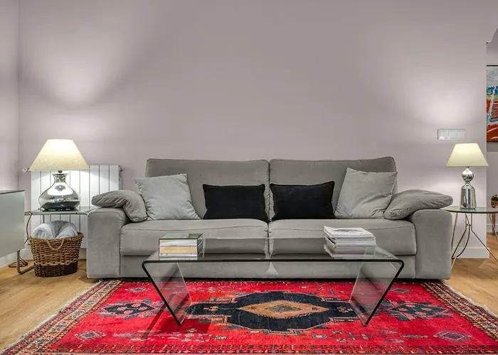 Always Easy I Bellas Artes