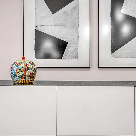 Always Easy I Bellas Artes סן סבסטיאן