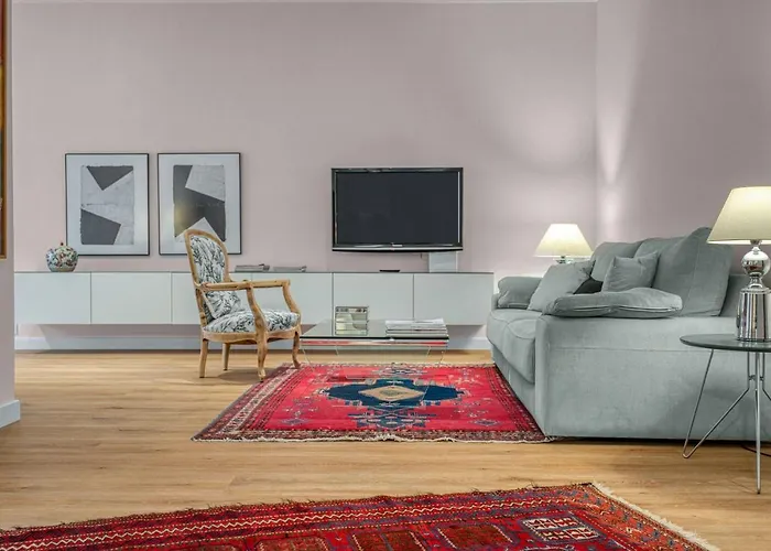 Always Easy I Bellas Artes