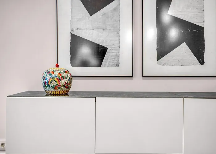 Always Easy I Bellas Artes San Sebastian